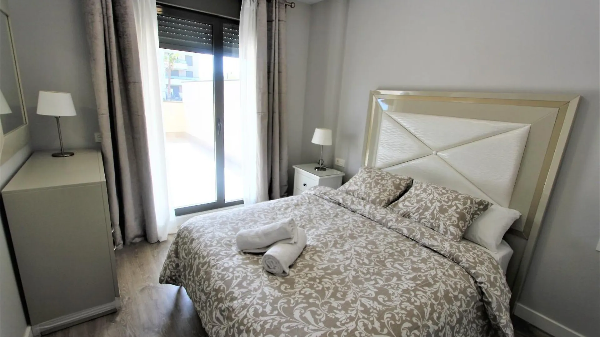 Apartamento Los Alamos Playa, Piscina, Parking Y Padel Torremolinos