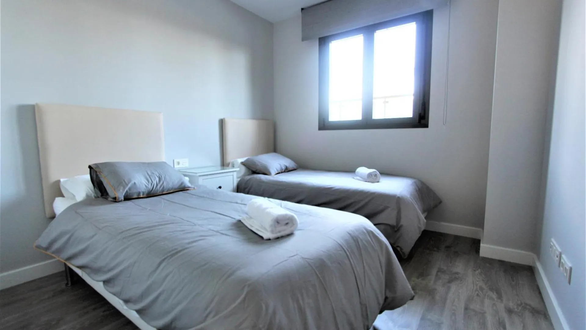 Apartment Los Alamos Playa, Piscina, Parking Y Padel Torremolinos